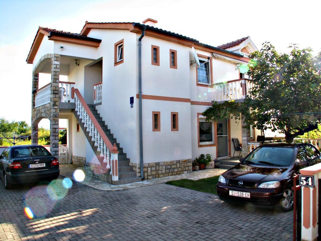 Apartments Galic Нін Екстер'єр фото