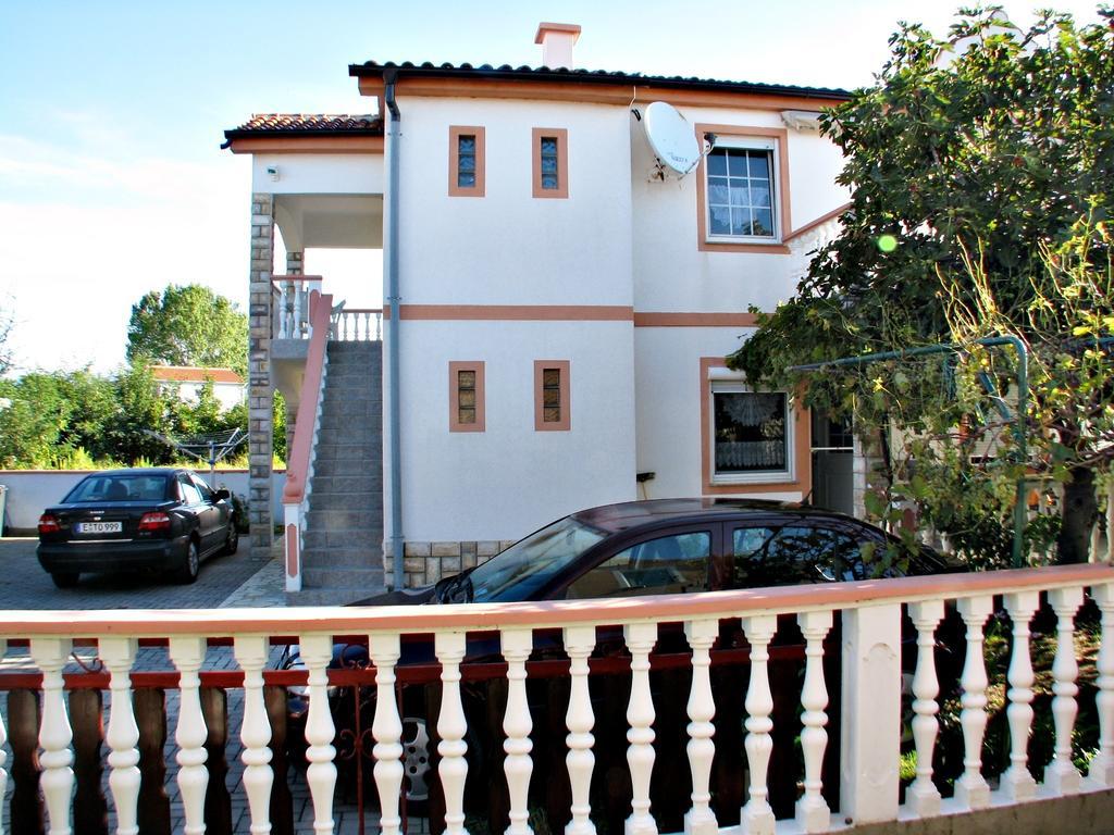 Apartments Galic Нін Екстер'єр фото